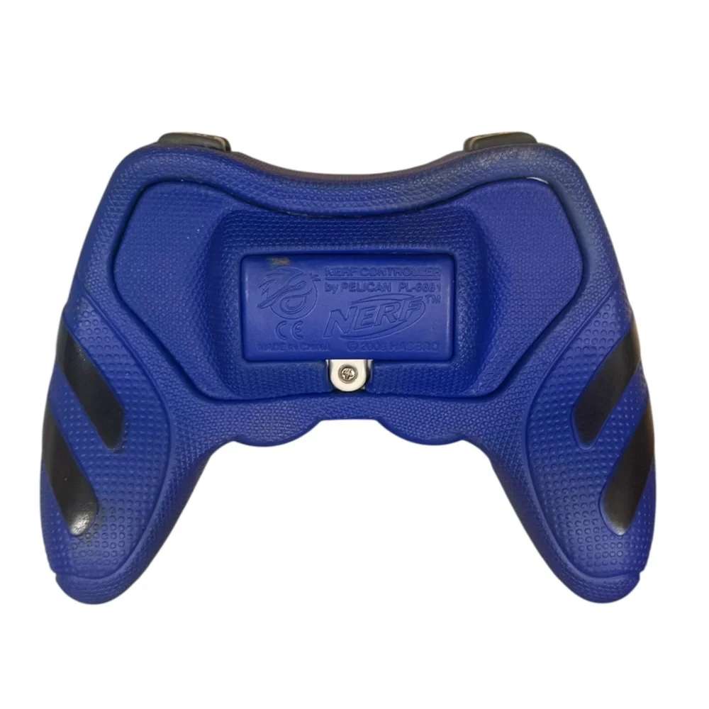 Retro‎ 2006 Pelican Wireless Nerf Controller Blue/Silver